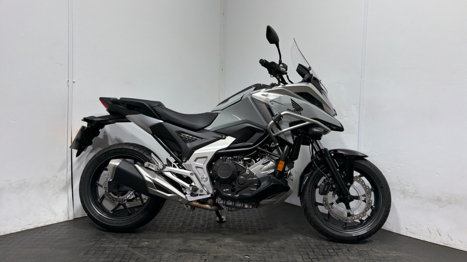 Honda NC750X Manual